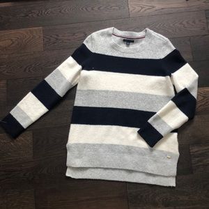Tommy Hilfiger stripped sweater